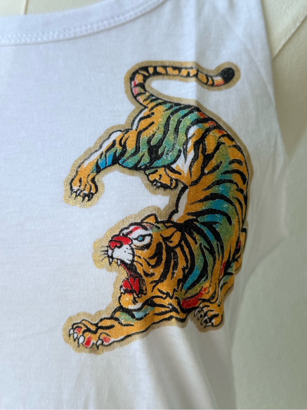 Chaser Reflecting Tiger White Muscle Tank, new condition, XS - Picture 3 of 4